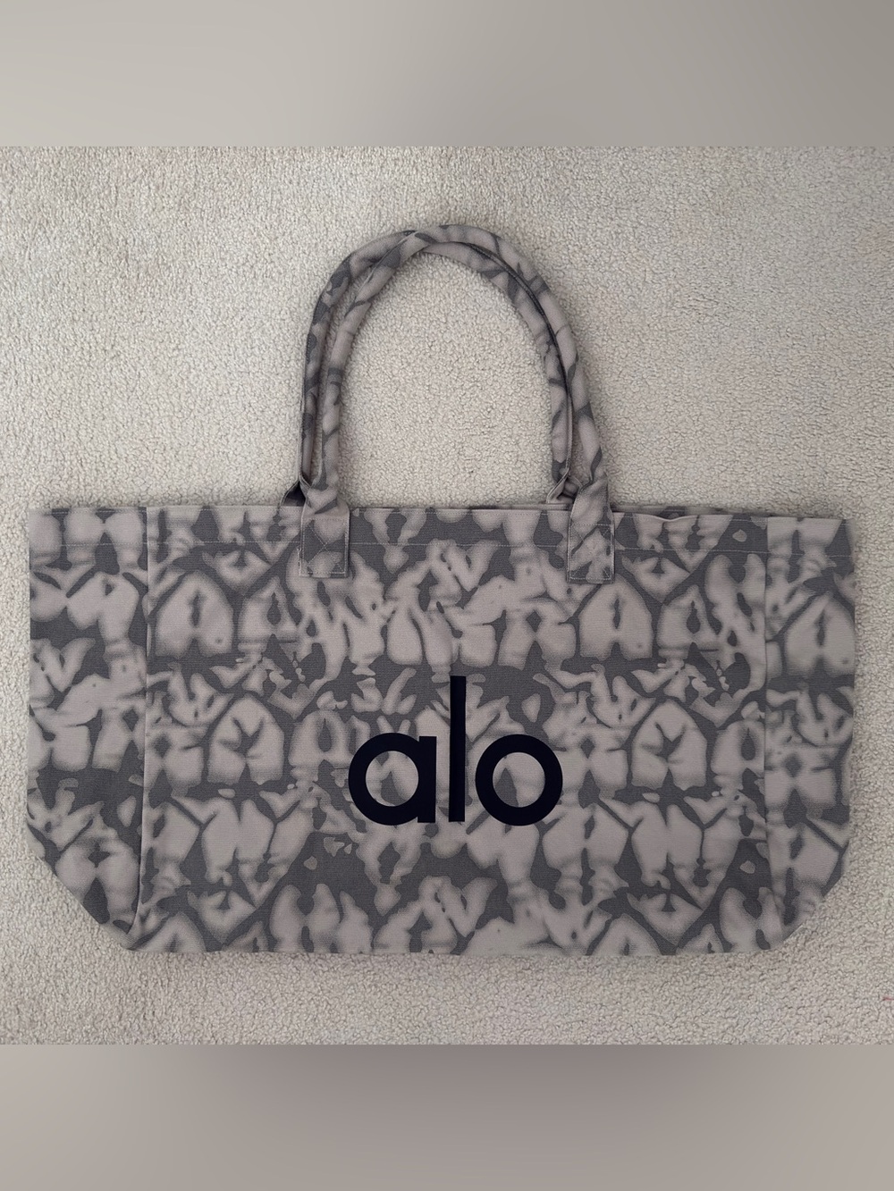 Alo Yoga Oversized Tote Bag Grey Tie Dye – New Without Tags